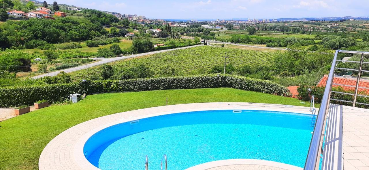 Relax Vila Kampel Koper Exterior foto